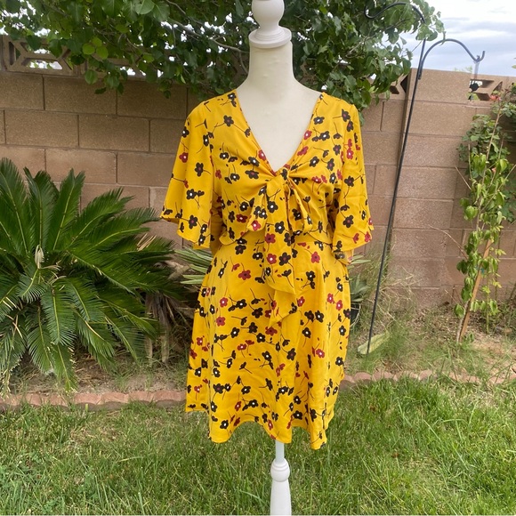 BCBGeneration Yellow Floral Ditzy Spring Bolero Skater Dress - Picture 2 of 8